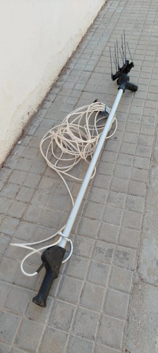 Vareadora de aceitunas eléctrica