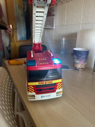 Camión Bomberos Playmobil con Figura