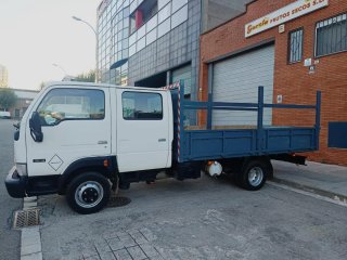 Nissan Cabstar 2006