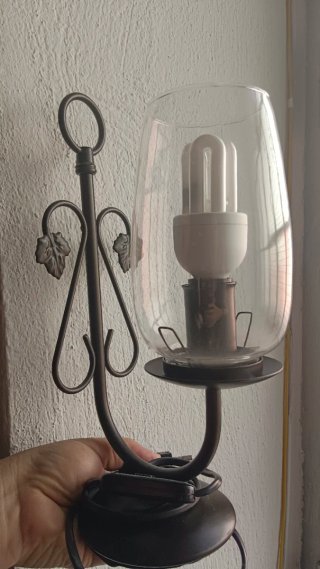 Lámpara de mesa metal y cristal