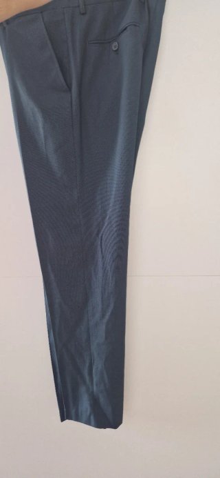 Traje de hombre verde oscuro