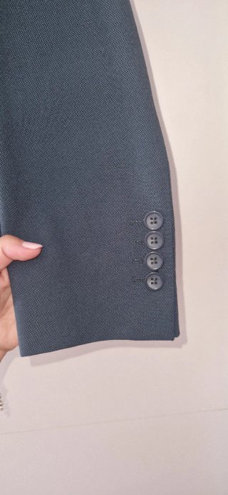 Traje de hombre verde oscuro