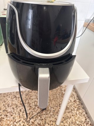 Freidora de aire negra