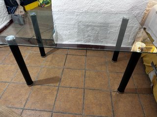 Mesa Comedor Cristal