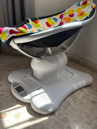 Hamaca eléctrica 4MOMS para bebé