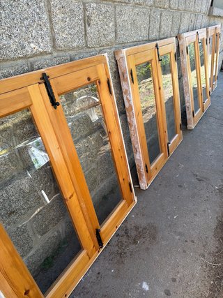 4 Vent Madera Pino 100€ cada una. 2vent. gran 150€