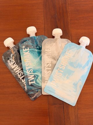 Lote N2 productos bebé TWISTSHAKE sin usar