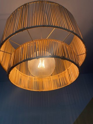 Lámpara de techo ratán Maisons du monde + bombilla