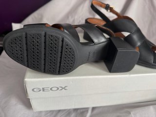 Sandalias Geox Negras Talla 35 Nuevas