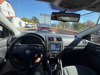 Volkswagen Golf 2004
