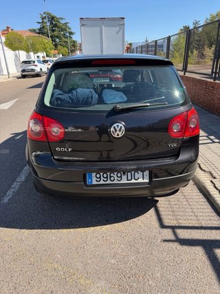 Volkswagen Golf 2004
