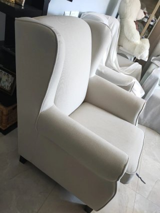 Butaca de tela beige