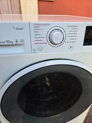 Lavadora LG 10kg Direct Drive Steam