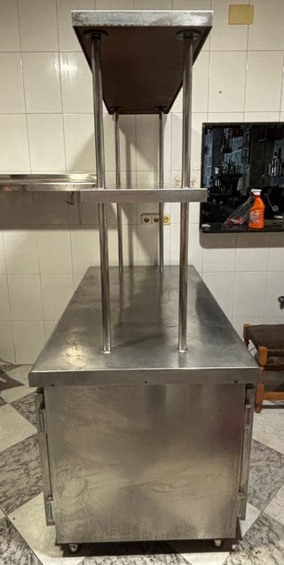 Mesa de cocina acero inoxidable con frigorífico