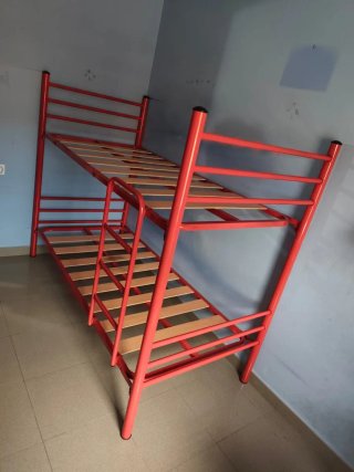 Muebles y lámpara infantil y litera de 90