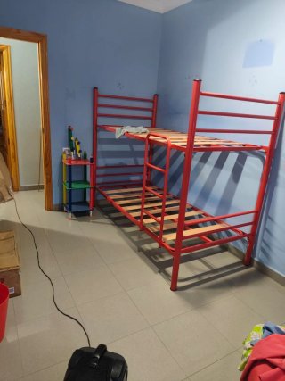 Muebles y lámpara infantil y litera de 90