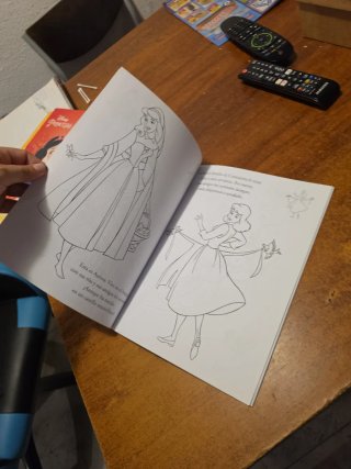 Súper pegacolor Disney Princesas