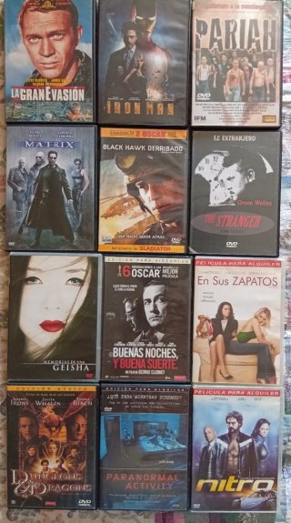 LOTE 1. LIQUIDACIÓN DE PELICULAS ORIGINALES. 0'50