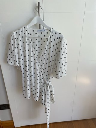 Camisa Olimara lunares cruzada talla única