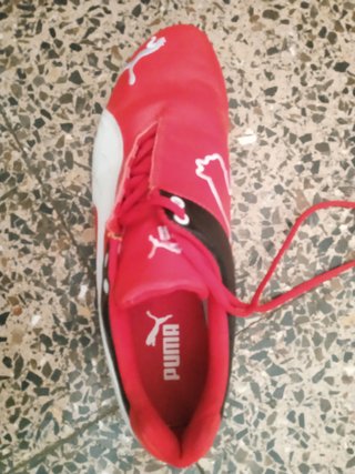 Zapatillas Puma Rojas y Blancas Talla X