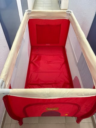 Cuna de viaje plegable con colchón
