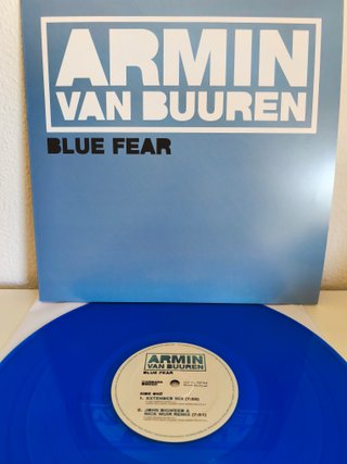 Armin Van Buuren – Blue Fear