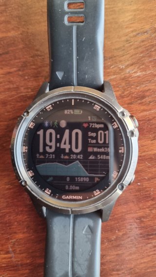 Garmin Fenix 5 Plus Sapphire Carbon Gray DLC
