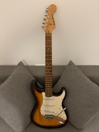 Guitarra Eléctrica Harly Benton