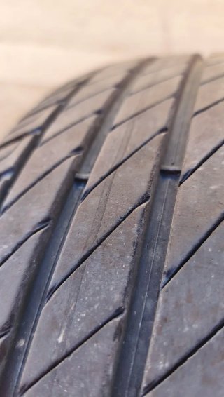 Neumático 195/65 R15
