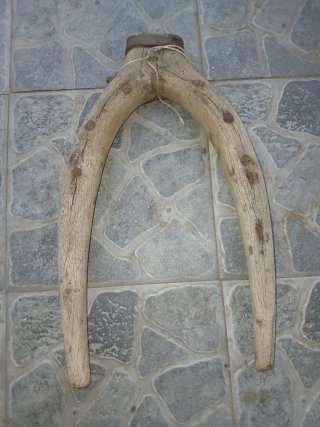 Herramientas agrícolas antiguas de madera