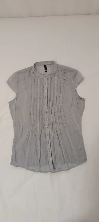 Camisa de mujer gris claro, talla S. Algodón