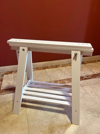 Caballete de madera blanco Ikea