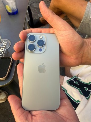 iPhone 16 Pro Plata Pantalla Rota