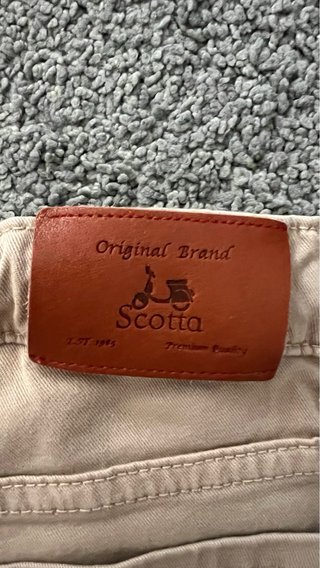 Pantalón niño Scotta Beige Nuevo sin etiquetas