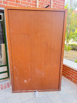 Módulo separador/vestidor de aluminio y madrera