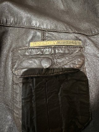 Chaqueta de piel Superdry con borrego L