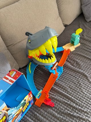 Hot Wheels City Tiburón Playset