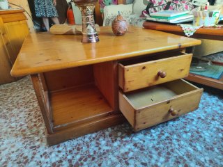 Mesa de comedor grande de madera