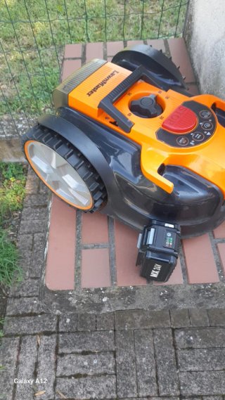 Tagliaerba robotizzato LawnMaster