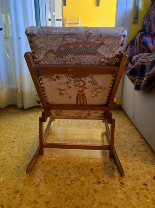 Mecedora infantil vintage floral