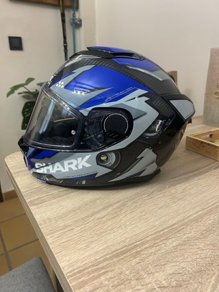 Casco de moto Shark de carbono nuevo sin estrenar