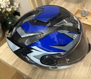 Casco de moto Shark de carbono nuevo sin estrenar