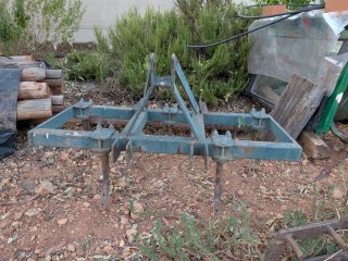 Tractor Yanmar con aperos