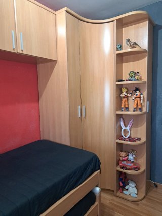 Habitación juvenil completa sin colchones