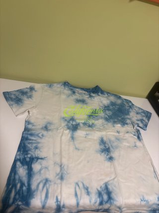 Camiseta Zara Tie-Dye California Surf