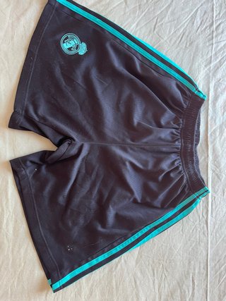Pantalón corto Real Madrid negro y turquesa