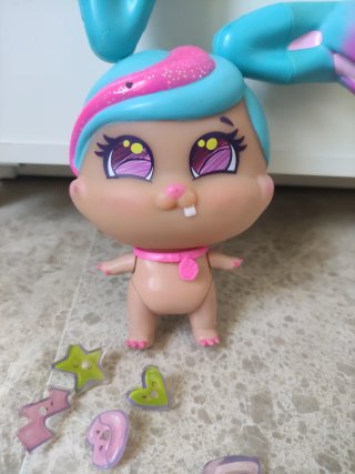 Bellies fron Bellyville Conejo Muñeca