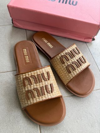 Ciabatte Miu Miu beige/marrone