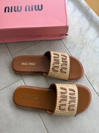 Ciabatte Miu Miu beige/marrone