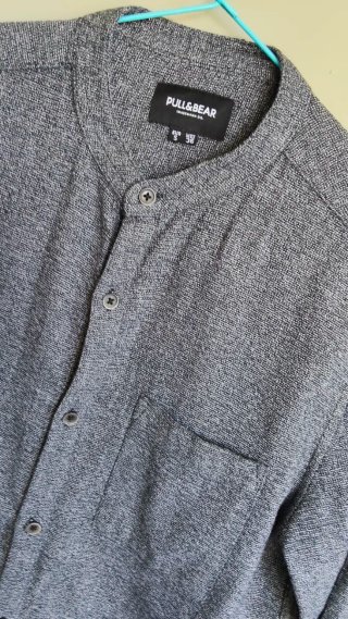 Camisa Pull&Bear cuello mao gris S